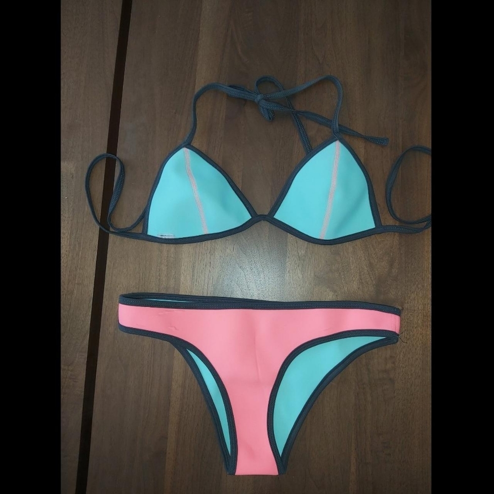 Bikini set - Picture 2 of 3